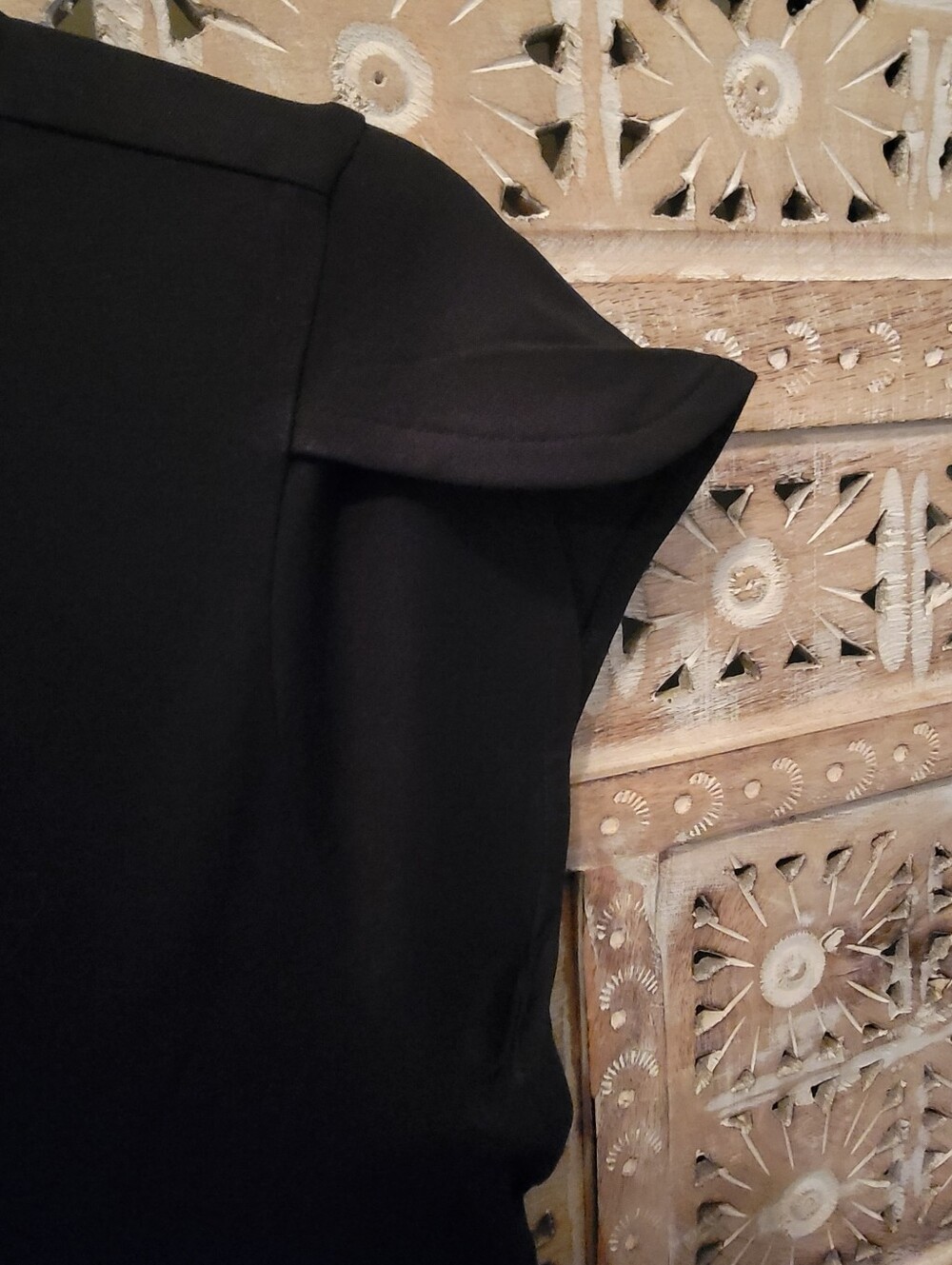 NWT Pact Organic Cotton Fit & Flare Petal Sleeve Dress Black Pockets Large - Picture 8 of 10